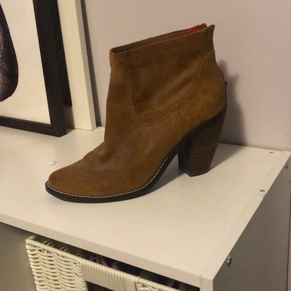 Brushed leather booties